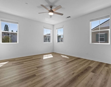 5739 Westmont Lane - Photo Thumbnail 29