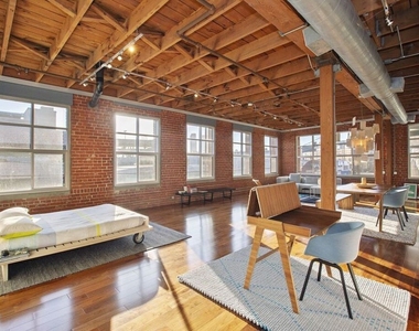 500 Molino Street - Photo Thumbnail 15