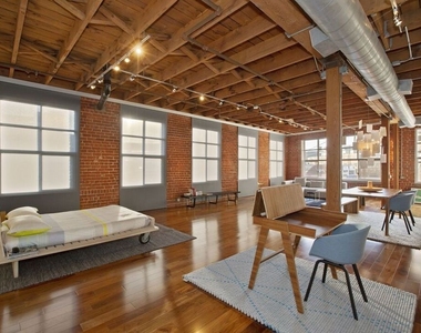 500 Molino Street - Photo Thumbnail 16