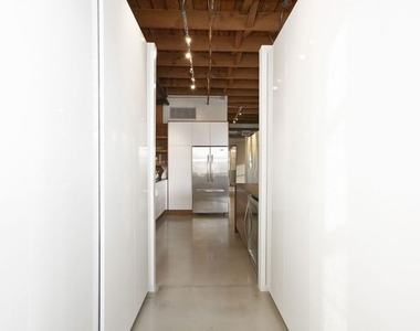 500 Molino Street - Photo Thumbnail 13