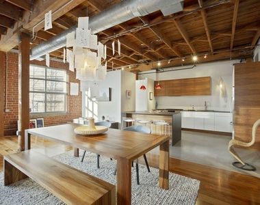500 Molino Street - Photo Thumbnail 8