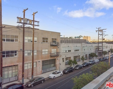 500 Molino Street - Photo Thumbnail 1