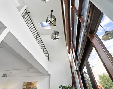 940 E 2nd Street - Photo Thumbnail 7