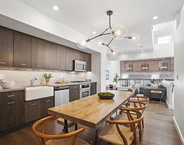 940 E 2nd Street - Photo Thumbnail 15