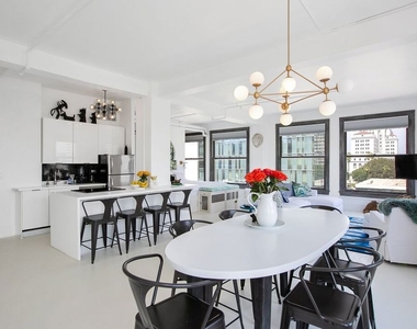 108 W 2nd Street - Photo Thumbnail 11