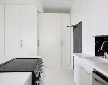 108 W 2nd Street - Photo Thumbnail 9