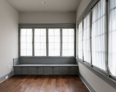 344 S Kingsley Drive - Photo Thumbnail 16