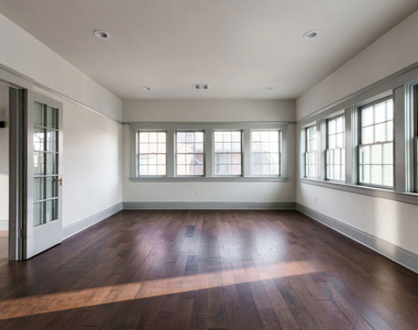 344 S Kingsley Drive - Photo Thumbnail 19