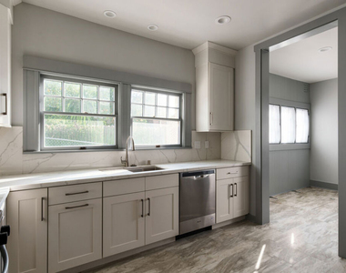344 S Kingsley Drive - Photo Thumbnail 10