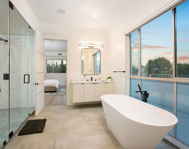 6066 Saturn Street - Photo Thumbnail 19