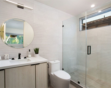 6066 Saturn Street - Photo Thumbnail 29