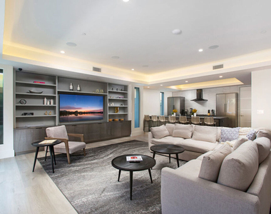 6066 Saturn Street - Photo Thumbnail 8