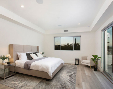 6066 Saturn Street - Photo Thumbnail 18
