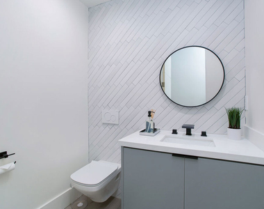 6066 Saturn Street - Photo Thumbnail 13