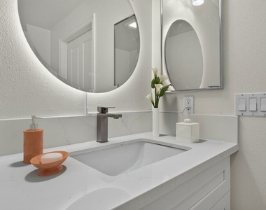 12975 Agustin Place - Photo Thumbnail 25
