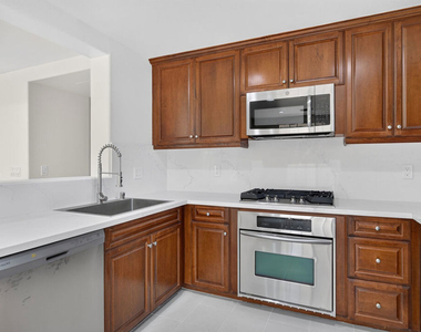 12975 Agustin Place - Photo Thumbnail 16