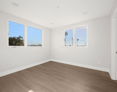 4444 S Slauson - Photo Thumbnail 14