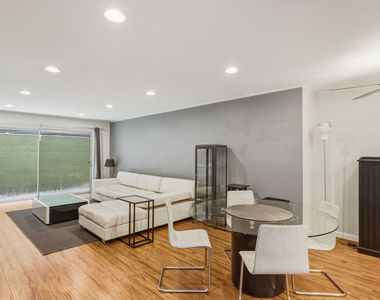 2260 N Cahuenga Boulevard - Photo Thumbnail 4