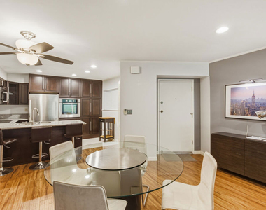 2260 N Cahuenga Boulevard - Photo Thumbnail 5