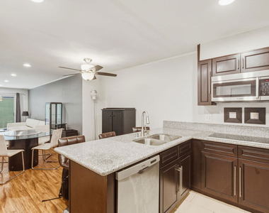 2260 N Cahuenga Boulevard - Photo Thumbnail 6
