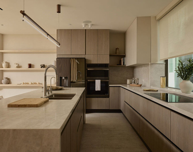 849 N Detroit Street - Photo Thumbnail 7