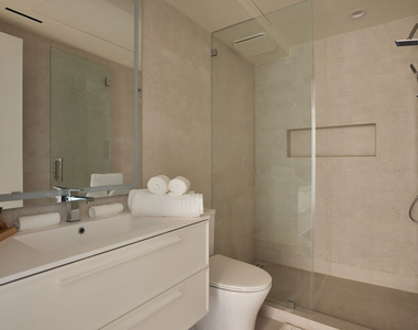 849 N Detroit Street - Photo Thumbnail 15