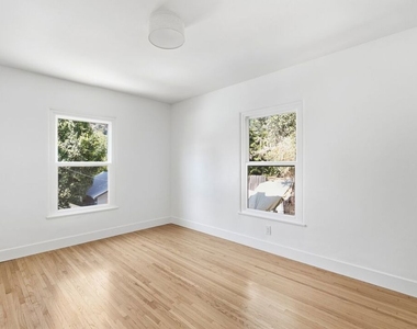 215 N Avenue 49 - Photo Thumbnail 15