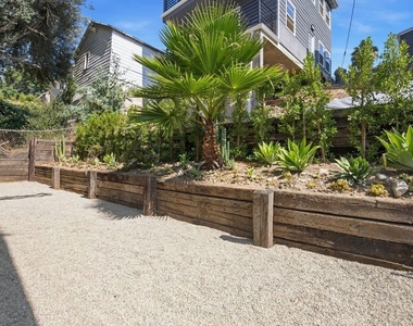 213 1/2 N Avenue 49 - Photo Thumbnail 13