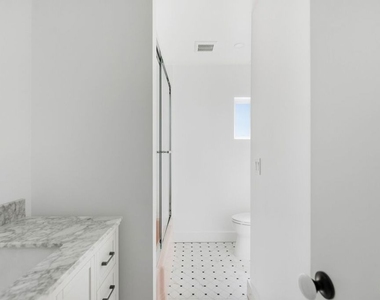 213 N Avenue 49 - Photo Thumbnail 19