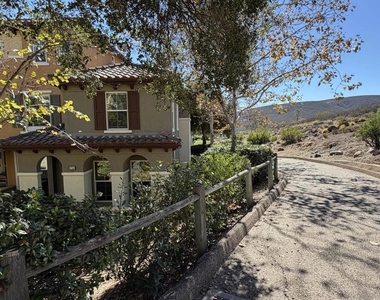 1760 Morgans Ave - Photo Thumbnail 5