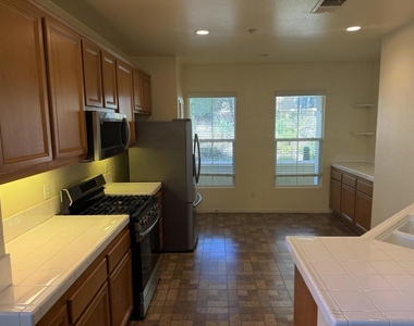 1760 Morgans Ave - Photo Thumbnail 24