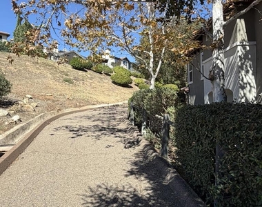 1760 Morgans Ave - Photo Thumbnail 6