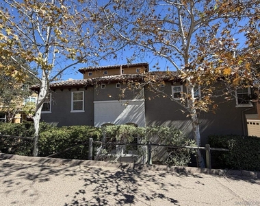 1760 Morgans Ave - Photo Thumbnail 3