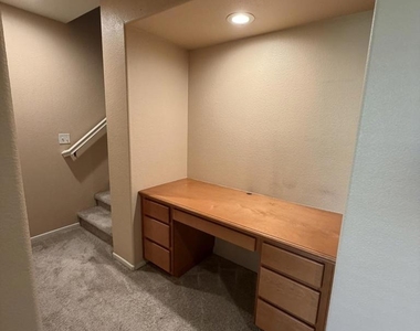 1760 Morgans Ave - Photo Thumbnail 43