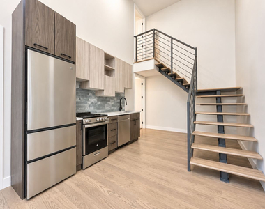 334 Evergreen Avenue - Photo Thumbnail 7
