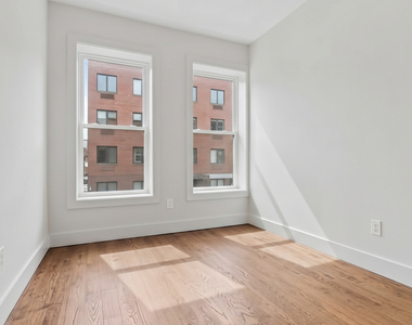 11 Maple St 11225 - Photo Thumbnail 4