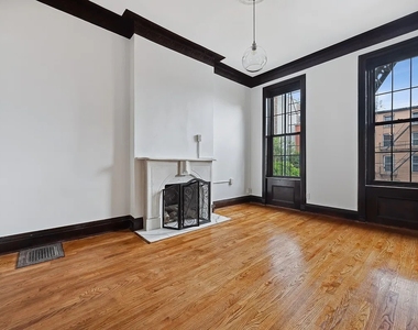 329 Decatur Street - Photo Thumbnail 5