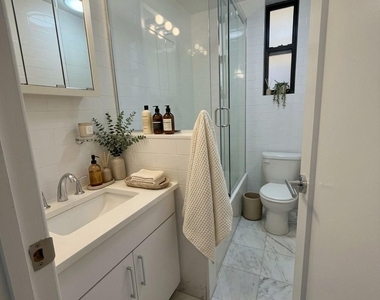 West 68th Street - Photo Thumbnail 2
