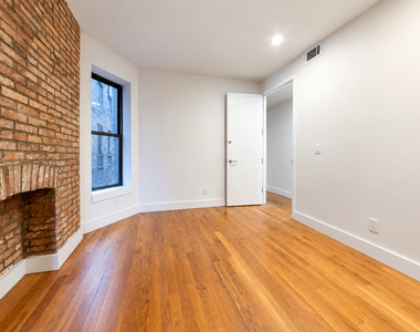 32 Claver Place - Photo Thumbnail 7