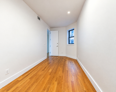 32 Claver Place - Photo Thumbnail 8