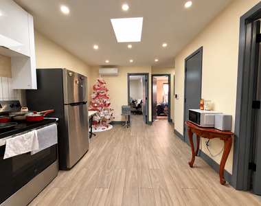 2414 Pacific Street - Photo Thumbnail 3