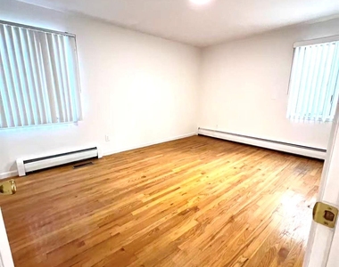 188-20 50 Ave - Photo Thumbnail 11