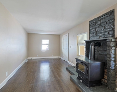 14 Tighe Avenue - Photo Thumbnail 15