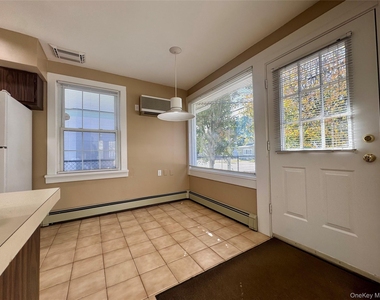 99 Jerusalem Avenue - Photo Thumbnail 6