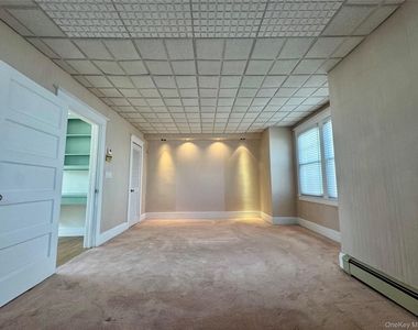 99 Jerusalem Avenue - Photo Thumbnail 13