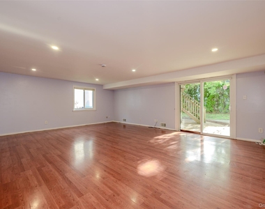 559 Leheigh Lane - Photo Thumbnail 5