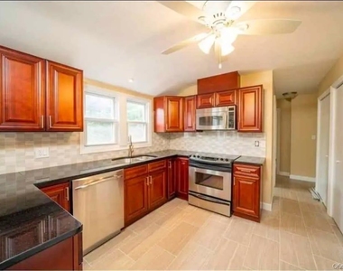 3501 James Street - Photo Thumbnail 2