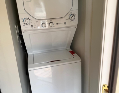 193 W Washington Avenue - Photo Thumbnail 10