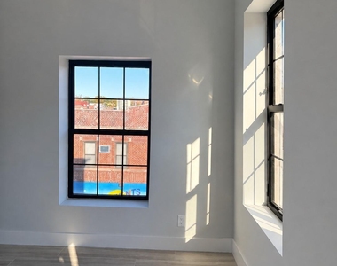 32-62 83 Street - Photo Thumbnail 12