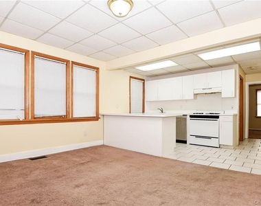 51 Thorman Avenue - Photo Thumbnail 4
